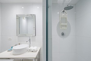 w Comfy 1BR w Fantastic Balcony in YOO