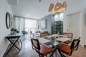 w Comfy 1BR w Fantastic Balcony in YOO