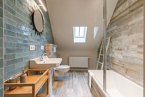 Authentic Holiday Home in the Countryside