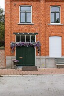 Authentic Holiday Home in the Countryside