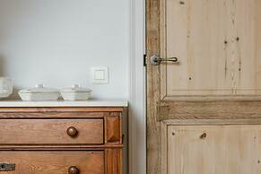 Authentic Holiday Home in the Countryside