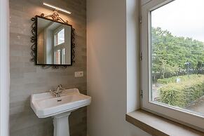 Authentic Holiday Home in the Countryside