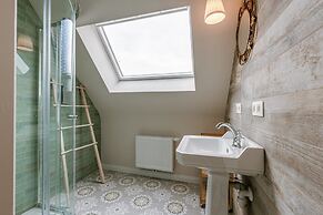 Authentic Holiday Home in the Countryside