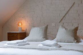 Authentic Holiday Home in the Countryside