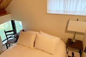 Conner Glass Cabin by Boutique