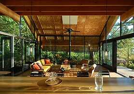 Conner Glass Cabin by Boutique