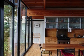 Conner Glass Cabin by Boutique