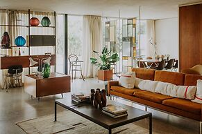 Weaving House by Boutique