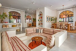 Casa Todos by Boutique