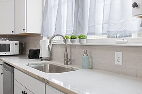 Trendy at Hoyt Two Homes