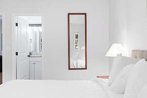 Trendy at Hoyt Two Homes