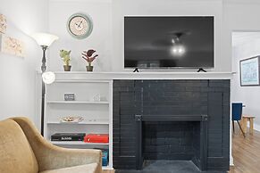 Trendy at Hoyt Two Homes