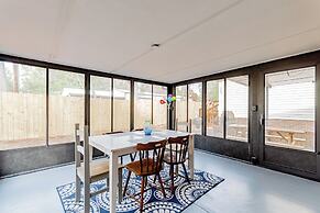 Adorable on Taylor Both Units