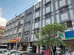Parkway Hotel