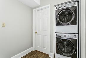 Minutes to the Beach Highlands 4Units