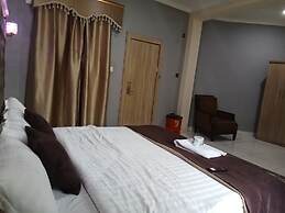 Dutse Suites and Luxury