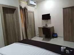 Dutse Suites and Luxury