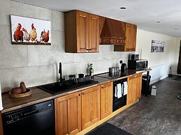 Luxury Country Lodge in Bretherton - Sleeps 4