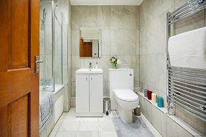 Classic 2 bed Apartment Situated in Mill Hill