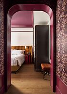 Fidelity Hotel