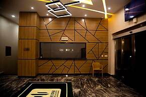 The Edge Hotel and Suites