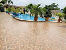 Davvy Hotel and Apartments