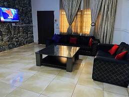 Davvy Hotel and Apartments