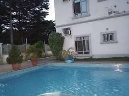 Davvy Hotel and Apartments