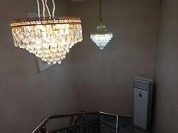 King Dee Suites and Apartments