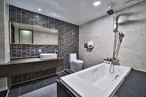 Busan BrownDot Umgoong