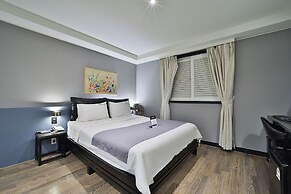 Busan BrownDot Umgoong