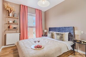 Lumina airy apartments with balcony