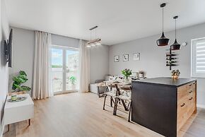 Lumina airy apartments with balcony