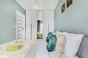 Lumina airy apartments with balcony