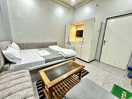 HOTEL PRAKASH GUEST HOUSE - Varanasi