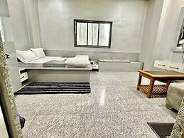 HOTEL PRAKASH GUEST HOUSE - Varanasi