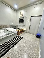 HOTEL PRAKASH GUEST HOUSE - Varanasi