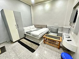 HOTEL PRAKASH GUEST HOUSE - Varanasi