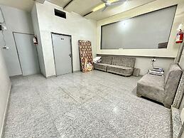 HOTEL PRAKASH GUEST HOUSE - Varanasi