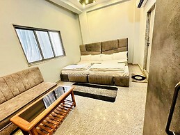 HOTEL PRAKASH GUEST HOUSE - Varanasi