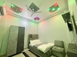 HOTEL PRAKASH GUEST HOUSE - Varanasi