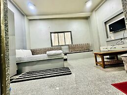 HOTEL PRAKASH GUEST HOUSE - Varanasi