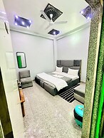 HOTEL PRAKASH GUEST HOUSE - Varanasi