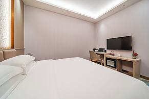 ELONG DELUXE International Hotel