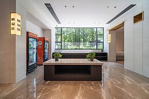 ELONG DELUXE International Hotel