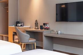 ELONG DELUXE International Hotel