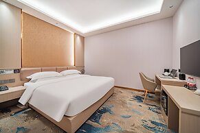 ELONG DELUXE International Hotel