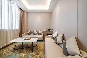 ELONG DELUXE International Hotel