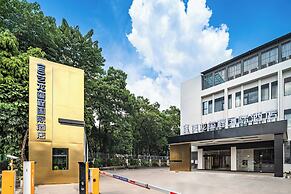 ELONG DELUXE International Hotel