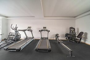 ELONG DELUXE International Hotel